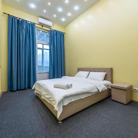 Kievacccommodation Near Gulliver 24H Self Check-In Exterior photo