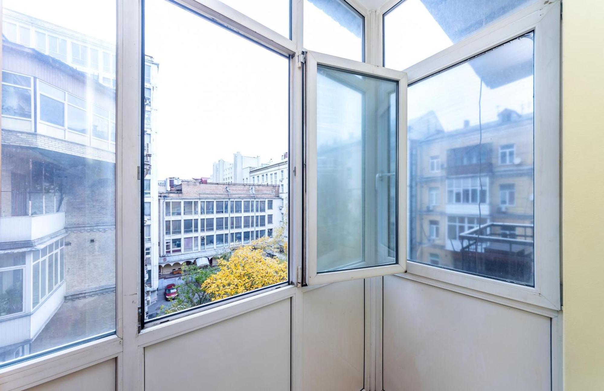 Kievacccommodation Near Gulliver 24H Self Check-In Exterior photo